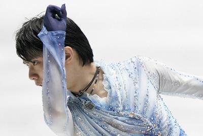 男子SPで演技する羽生結弦＝東京・国立代々木競技場で2019年12月20日、佐々木順一撮影