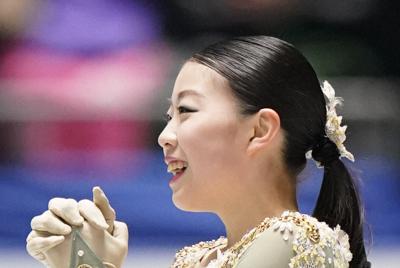 女子フリーの演技を終え、笑顔を見せる紀平梨花＝東京・国立代々木競技場で2019年12月21日、佐々木順一撮影