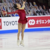 フィギュアスケートGPシリーズ・スケートアメリカ、女子フリーで演技する宮原知子＝10月24日、AP