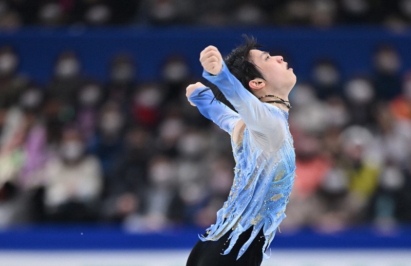 男子ショートプログラムで演技する羽生結弦＝さいたまスーパーアリーナで2021年12月24日、手塚耕一郎撮影