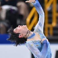 男子ショートプログラムで演技する羽生結弦＝さいたまスーパーアリーナで2021年12月24日、手塚耕一郎撮影