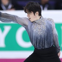 男子フリーで演技する宇野昌磨＝イタリア・トリノのパラベラ競技場で2022年12月10日、貝塚太一撮影