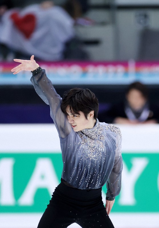 男子フリーで演技する宇野昌磨＝イタリア・トリノのパラベラ競技場で2022年12月10日、貝塚太一撮影