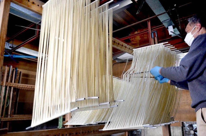 徳島県つるぎ町の「半田そうめん」