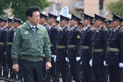 陸自西部方面隊などを視察する木原稔防衛相＝熊本市の健軍駐屯地で9月23日、源馬のぞみ撮影