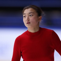 前日練習に臨む坂本花織＝エスポーで2023年11月16日、猪飼健史撮影