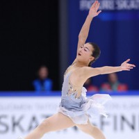 女子SPで演技する坂本花織＝フィンランド・エスポーで2023年11月17日、猪飼健史撮影