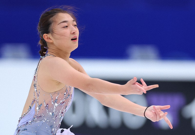 女子SPを前に練習に臨む坂本花織＝長野市のビッグハットで2023年12月22日、猪飼健史撮影