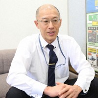 阪神大震災時の経験を語る兵庫県警災害対策課次席の松本博之警視＝神戸市中央区で2023年12月28日午後1時45分、大野航太郎撮影