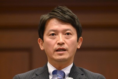 斎藤元彦・兵庫県知事＝神戸市中央区で2023年12月23日、久保玲撮影