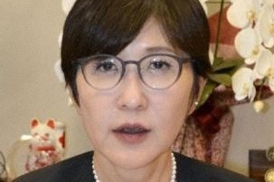 　稲田朋美氏