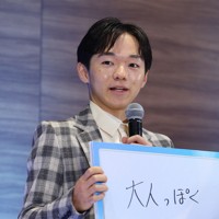 新シーズン開幕に向けて記者会見する鍵山優真＝東京都新宿区で2024年9月30日、猪飼健史撮影