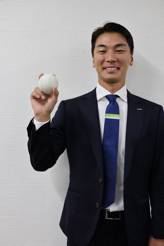 元センバツ準優勝投手・大沢志意也さん＝札幌市中央区で2024年10月2日、金将来撮影