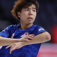 公式練習に臨む佐藤駿＝カナダ・ハリファクスで2024年10月24日、猪飼健史撮影