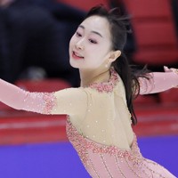 女子SPで演技する松生理乃＝フィンランド・ヘルシンキで2024年11月15日、吉田航太撮影