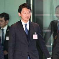 兵庫県の斎藤元彦知事＝首相官邸で2024年11月25日午後3時34分、平田明浩撮影