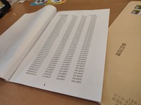 Aさんの自宅に届いた「支払督促」の書類。月ごとにずらりと書かれた金額をすべて支払うようスルガ銀行は求めてきた