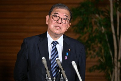 記者の質問に答える石破茂首相＝首相官邸で2024年11月21日、平田明浩撮影