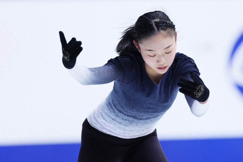 全日本選手権の公式練習で調整する和田薫子＝東和薬品ラクタブドームで2024年12月19日、吉田航太撮影