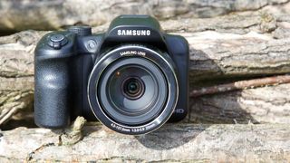 Samsung WB1100F