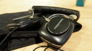 Bowers and Wilkins P5 Series 2 review