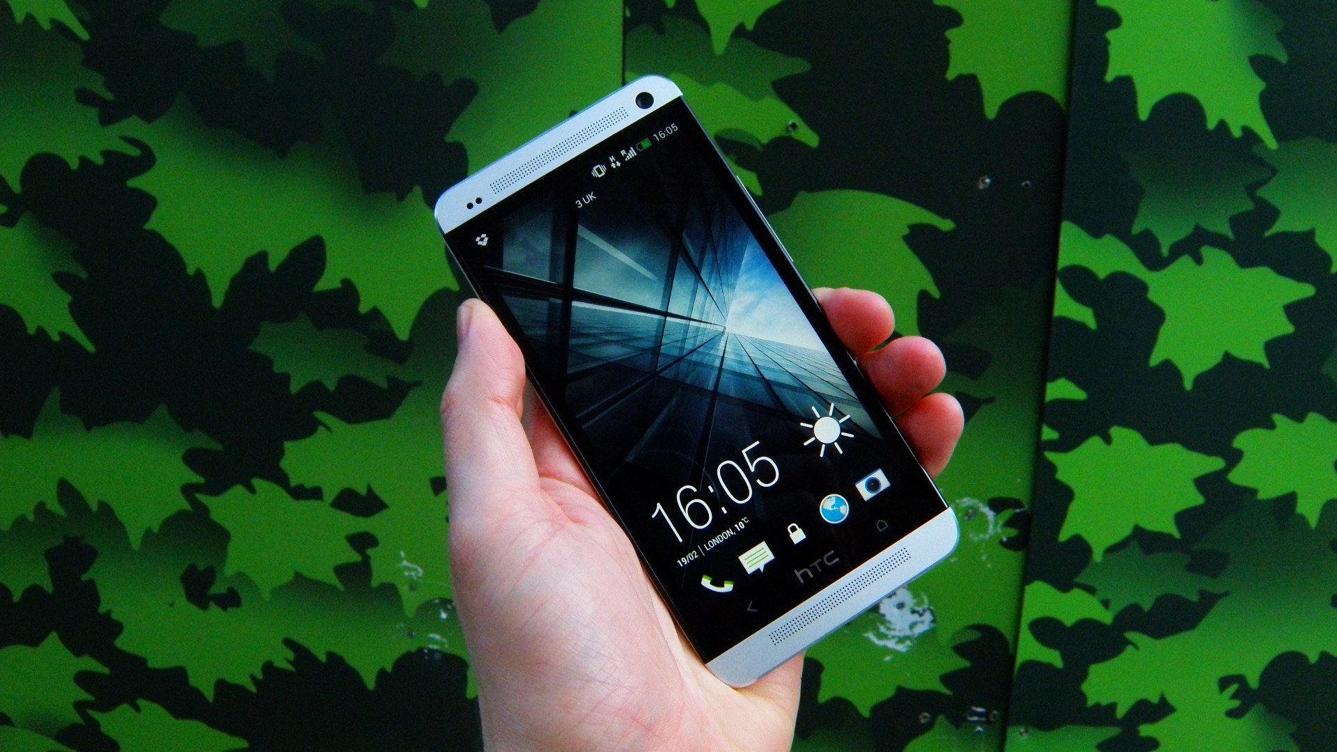 HTC One