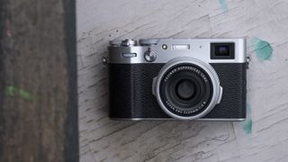 Fujifilm X100V