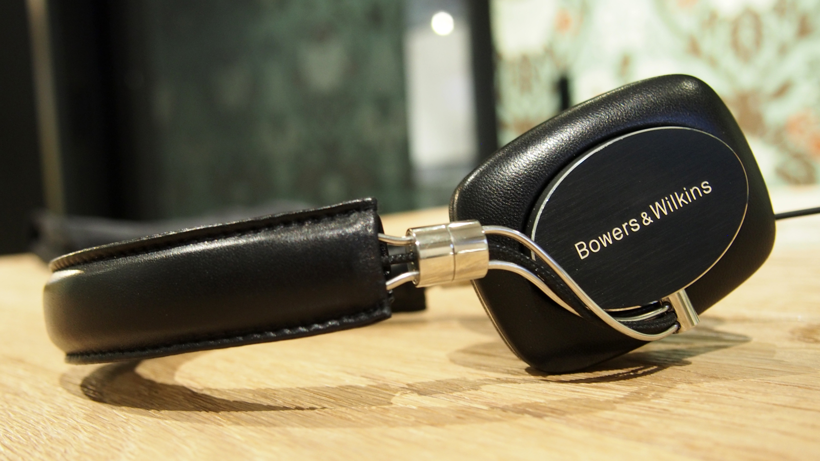 Bowers and Wilkins P5 Series 2 review