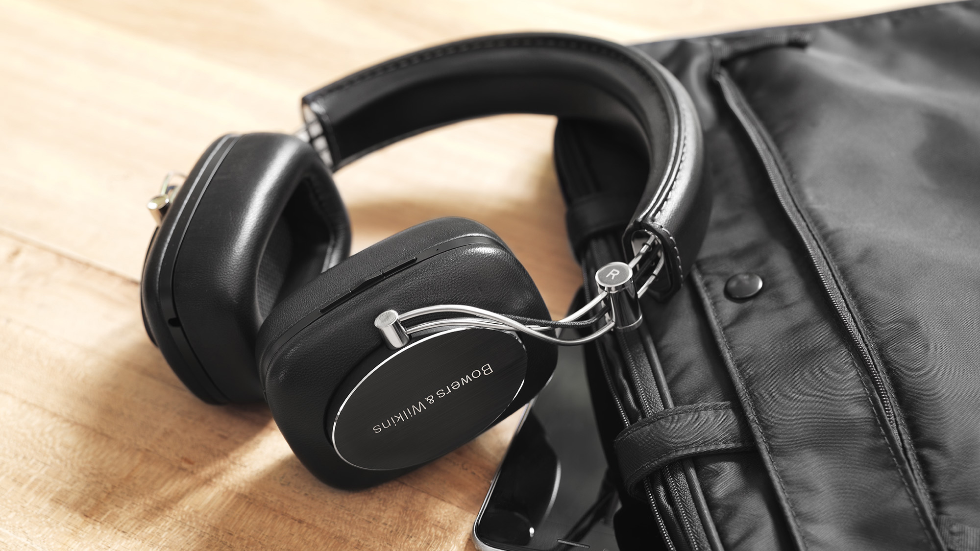 BW P7 Wireless