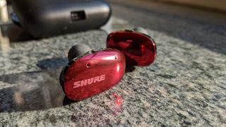 Shure Aonic Free