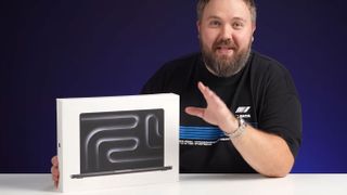 Apple MacBook Pro M4 unboxing