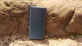 Sony Xperia E5 review