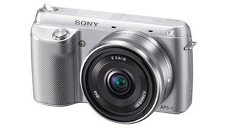 Sony NEX-F3 officially announced