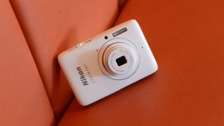 Nikon Coolpix S02