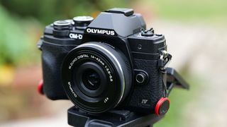 Olympus OM-D E-M10 Mark IV