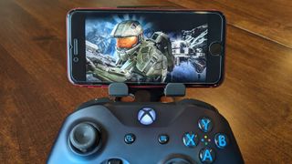 Xbox Game Pass Ios With Xbox Controller Cropped