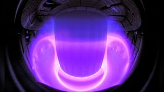 The experimental TCV tokamak at Lausanne in Switzerland is used to test the behavior of hydrogen plasmas that will serve as fuel in future fusion reactors.