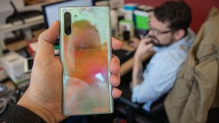 Samsung Galaxy Note 10 broke shattered glass