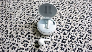 true wireless earbuds