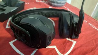 RIG 800 Pro HX headset