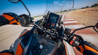 KTM V80 H88 infotainment system