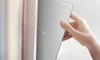 Galaxy Tab S5e lifestyle