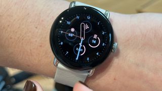 Zifferblatt der Google Pixel Watch