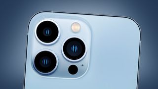 Las cámaras traseras del iPhone 13 Pro