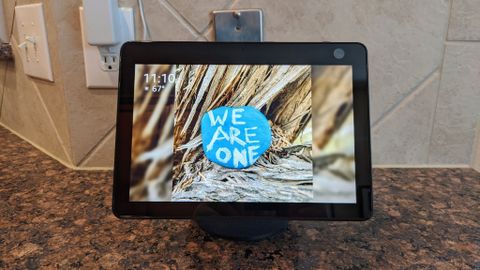 Echo Show 10 Screensaver