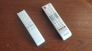 Samsung The Frame TV's two choices of remote