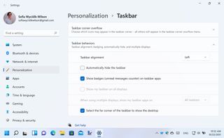 How to make Windows 11 look like Windows 7 screenshot