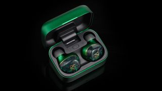 Noble Fokus Rex5 earbuds in their case