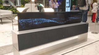 LG rollable OLED