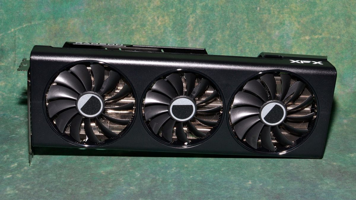 XFX AMD Radeon RX 7700 XT card photos